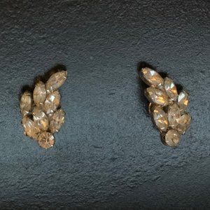 Weiss Clear Rhinestone Clip-on Earrings Silver Tone 1.5 in Vintage 1950s